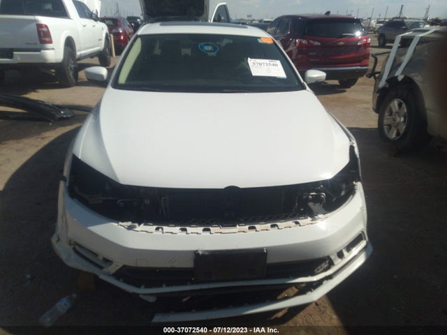 3VWDB7AJ6JM250110 Volkswagen Jetta 1.4t