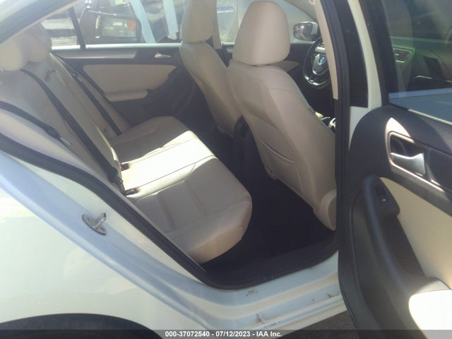 3VWDB7AJ6JM250110 Volkswagen Jetta 1.4t