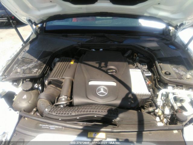 55SWF4JB9JU274640 Mercedes-Benz C-class C 300