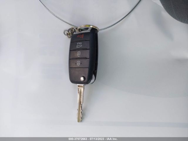 3KPFK4A79HE113407 KIA FORTE LX
