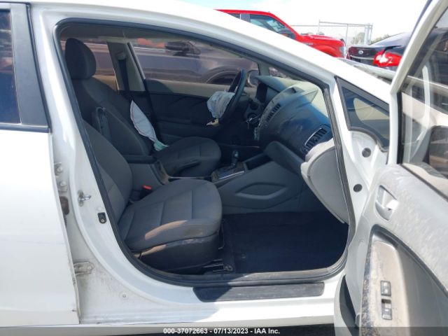 3KPFK4A79HE113407 KIA FORTE LX