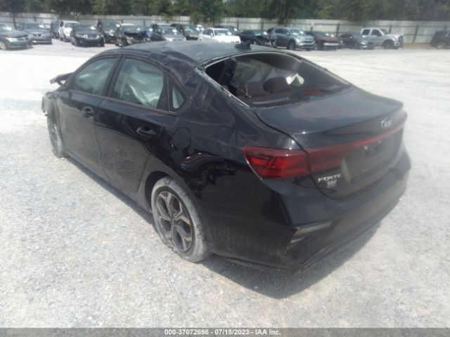 3KPF24AD2ME310046 KIA Forte Lxs