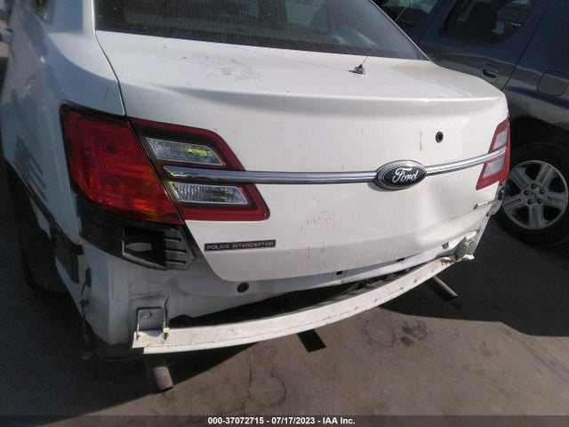 Ford SEDAN POLICE INTERCEPTOR 2015 1FAHP2MK1FG142580 Image 9