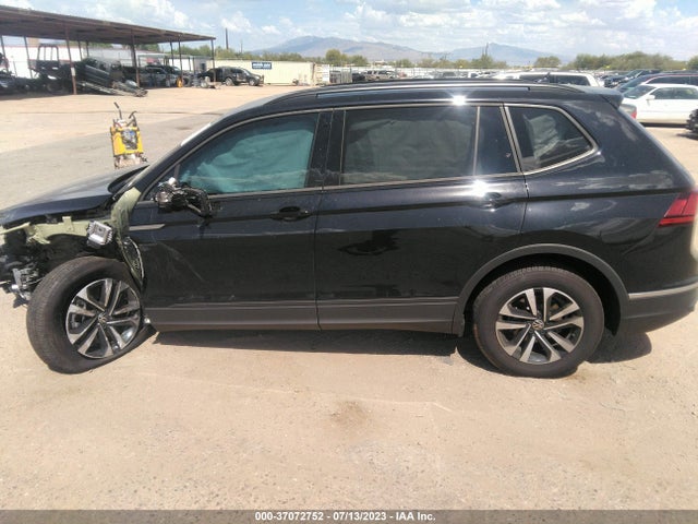 3VVRB7AX5PM068969 Volkswagen TIGUAN S