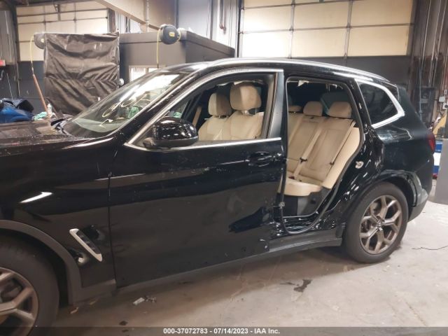 WBX57DP01NN172176 BMW X3 Xdrive30i