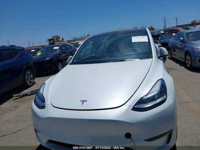 7SAYGDEE6PA125851 Tesla Model Y Long Range