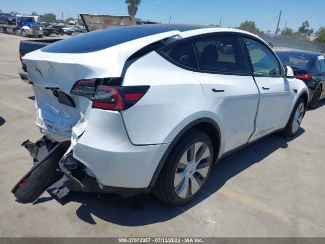 7SAYGDEE6PA125851 Tesla Model Y Long Range