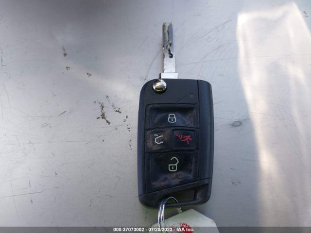 3VWC57BU7KM068980 Volkswagen Jetta S/se/r-line