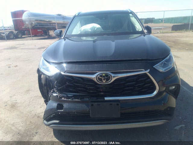 2022 TOYOTA HIGHLANDER PLATINUM VIN: 5TDFZRBH0NS174713