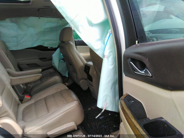 GMC Acadia Denali 2017 1GKKNXLS8HZ314913 Image 8