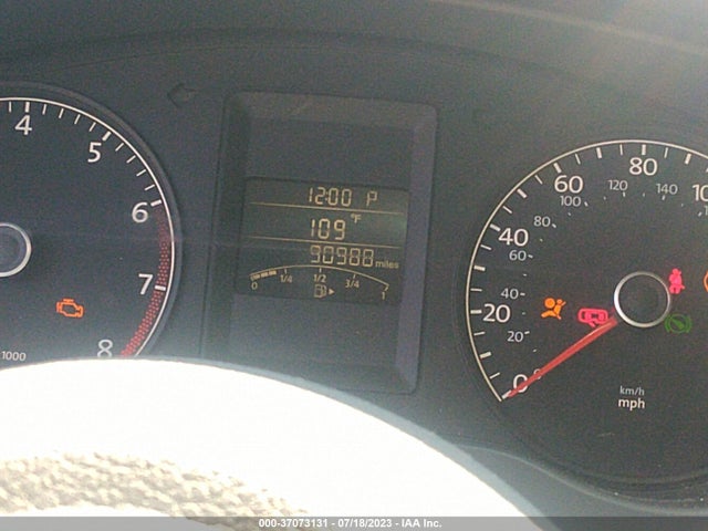 3VW2K7AJXEM399083 Volkswagen Jetta Sedan S