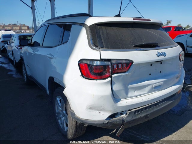 3C4NJCBB3NT156465 Jeep Compass Latitude