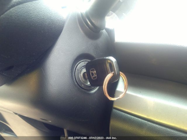 2HKRM4H33EH640103 Honda CR-V LX