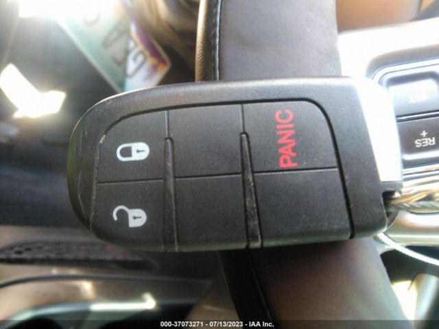 3C4PDCGB7JT209039 Dodge Journey Crossroad