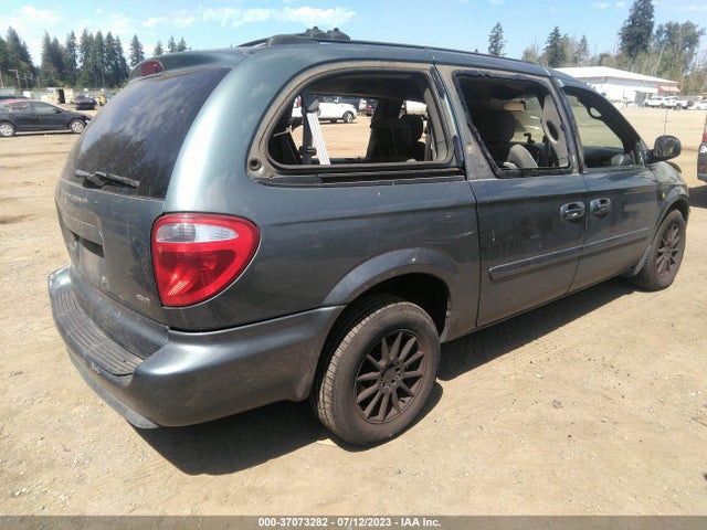 2005 DODGE GRAND CARAVAN SXT VIN: 2D4GP44L85R146099