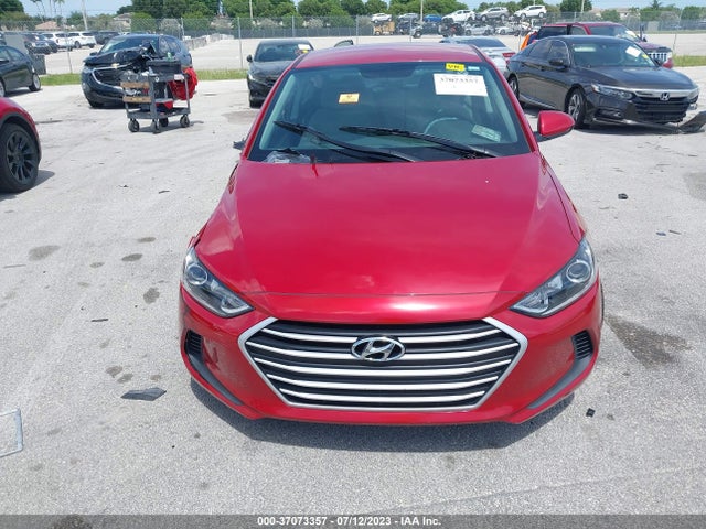 2018 HYUNDAI ELANTRA SE VIN: 5NPD74LF1JH263204