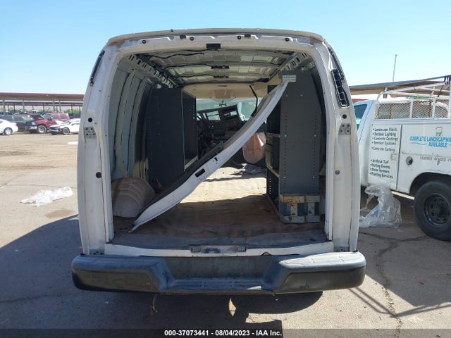 Chevrolet EXPRESS CARGO VAN 2018 1GCWGAFP7J1337888 Image 8