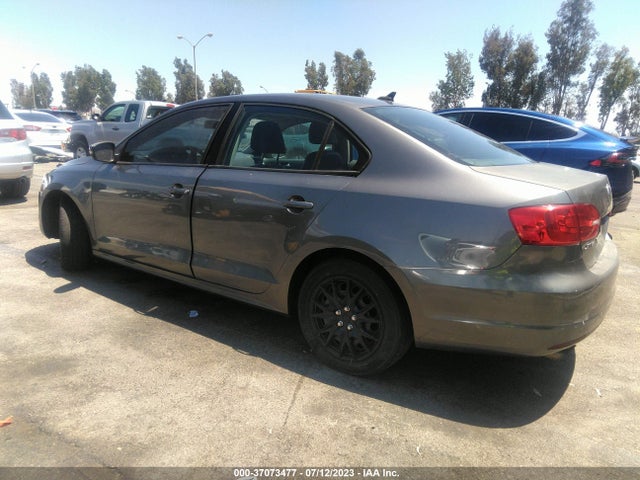3VWD17AJ5EM239785 Volkswagen Jetta Sedan Se