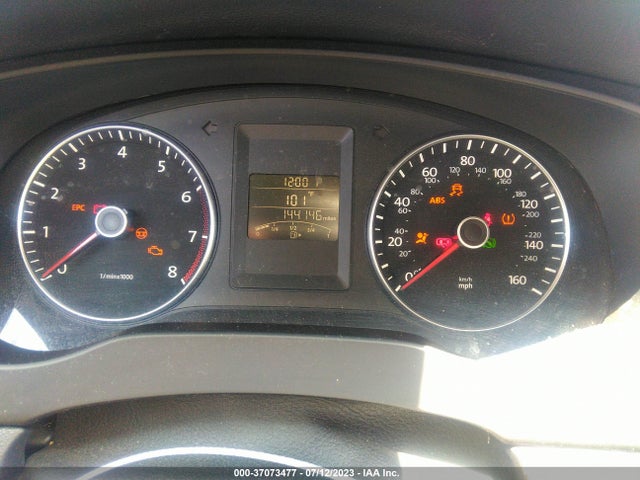 3VWD17AJ5EM239785 Volkswagen Jetta Sedan Se