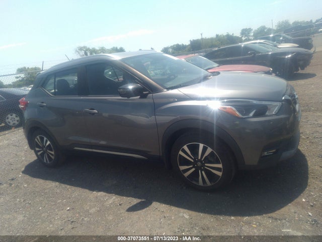 2018 NISSAN KICKS SR VIN: 3N1CP5CU1JL520350