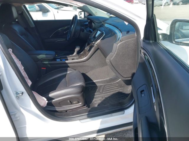 1G4GB5G3XGF103225 Buick Lacrosse Leather