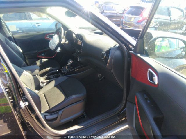 KNDJ53AU0P7859101 KIA Soul Gt-line