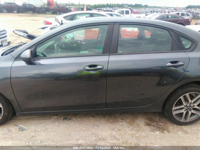 3KPF34AD8KE069944 KIA FORTE S