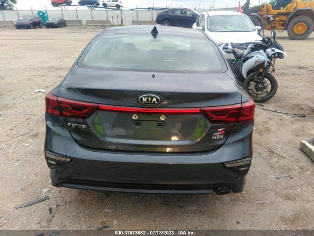 3KPF34AD8KE069944 KIA FORTE S