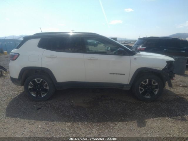 3C4NJDDB7JT284608 Jeep Compass Trailhawk