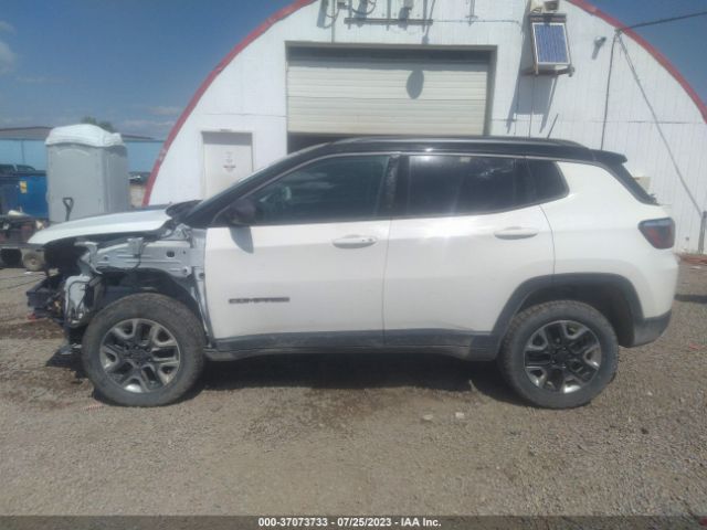 3C4NJDDB7JT284608 Jeep Compass Trailhawk