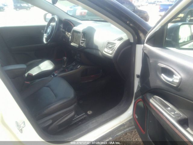 3C4NJDDB7JT284608 Jeep Compass Trailhawk
