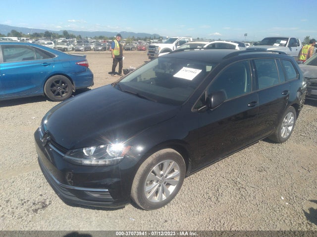 3VW217AU7JM766710 Volkswagen Golf Sportwagen S