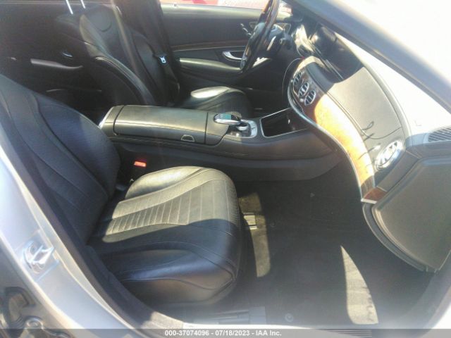 WDDUG8CB8FA169314 Mercedes-Benz S-class S 550