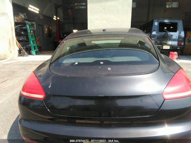 2014 Porsche Panamera, VIN: WP0AA2A70EL006041