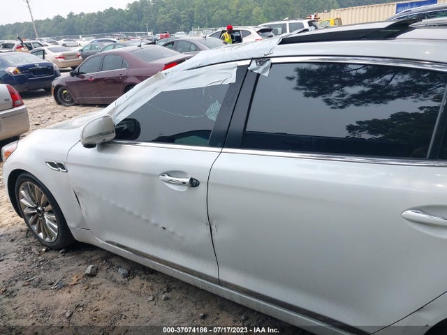 2015 Kia K900, VIN: KNALW4D49F6018063