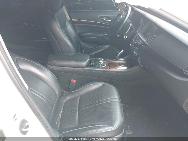 2015 Kia K900, VIN: KNALW4D49F6018063