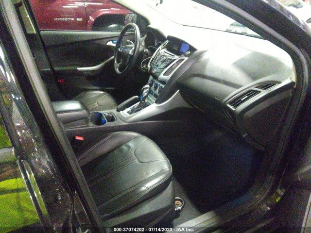 Ford FOCUS SE 2014 1FADP3K23EL180406 Image 11