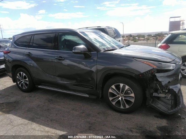 Toyota Highlander Xle 2022 5TDGZRAH8NS558664 Image 5