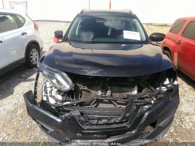 5N1AT2MTXJC819685 Nissan ROGUE SV