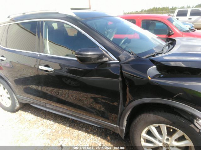 5N1AT2MTXJC819685 Nissan ROGUE SV