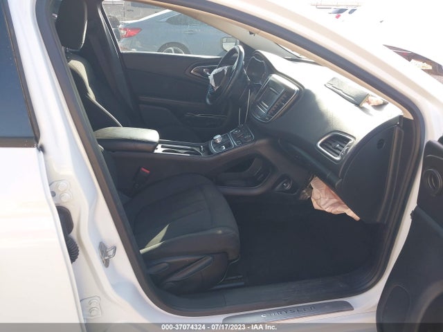 1C3CCCAG8GN101032 Chrysler 200 Limited
