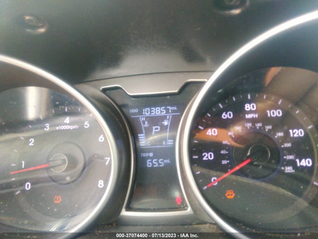 2013 HYUNDAI VELOSTER W/BLACK INT VIN: KMHTC6AD9DU160512