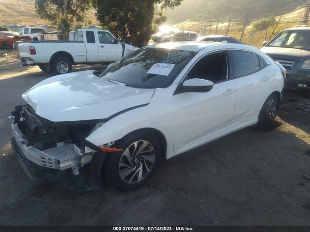 Honda Civic Hatchback Lx 2018 SHHFK7H20JU425920 Image 2