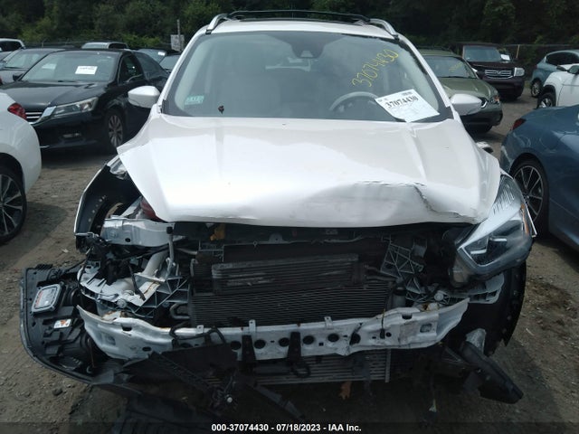 2018 FORD ESCAPE TITANIUM VIN: 1FMCU9J97JUD11918