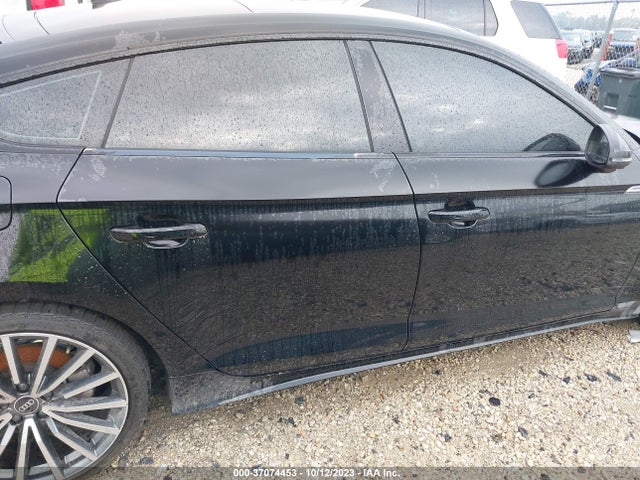 WAUCBCF56NA016651 Audi A5 Sportback Premium Plus