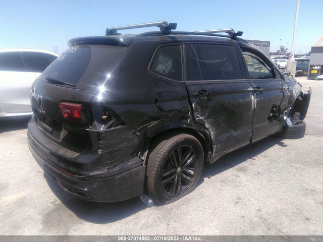 3VVCB7AX1NM055638 Volkswagen Tiguan Se R-line Black