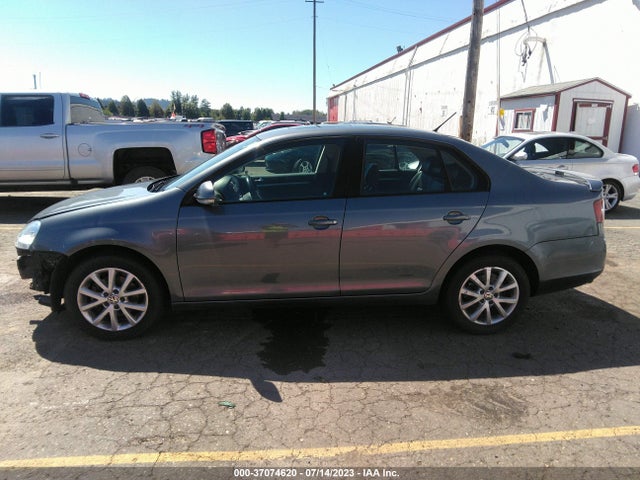 2010 VOLKSWAGEN JETTA SEDAN LIMITED VIN: 3VWRZ7AJ1AM077842