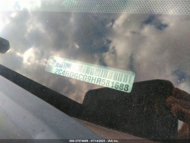 2C4RDGCG9HR581688 Dodge Grand Caravan Sxt