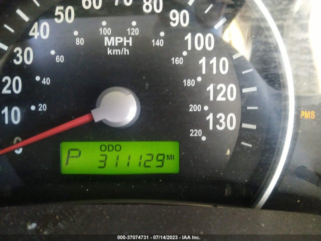 2006 KIA SEDONA LX VIN: KNDMB233466030556