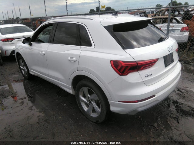 WA1AUCF38M1088656 Audi Q3 PREMIUM